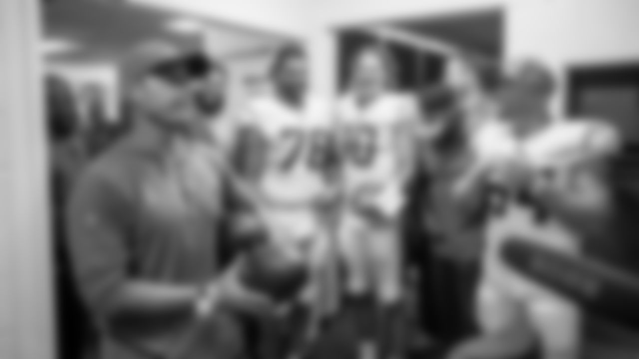211022_LockerRoom_009