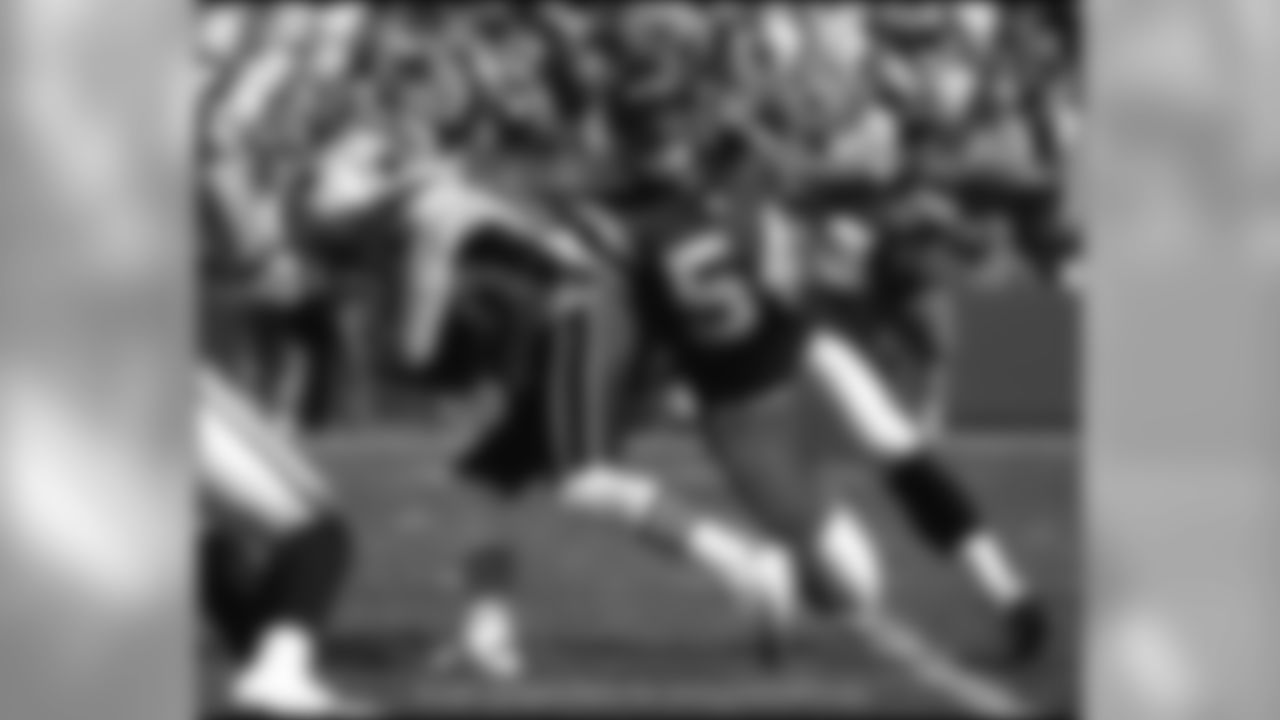 The San Diego Chargers offense took full advantage of the depleted New England Patriots defense en route to a dominating 41-17 victory. (Chargers.com/Mike Nowak)