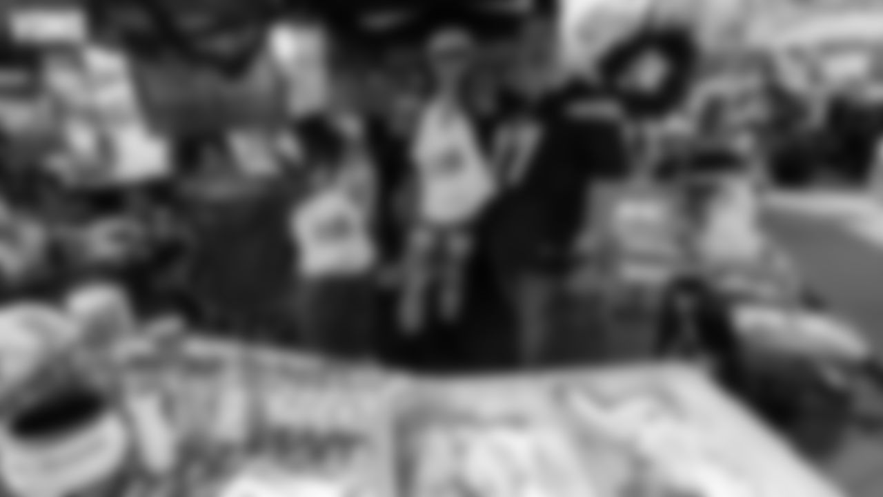 LAC_2019_CP_Vons_Tailgate_Thumbnail2