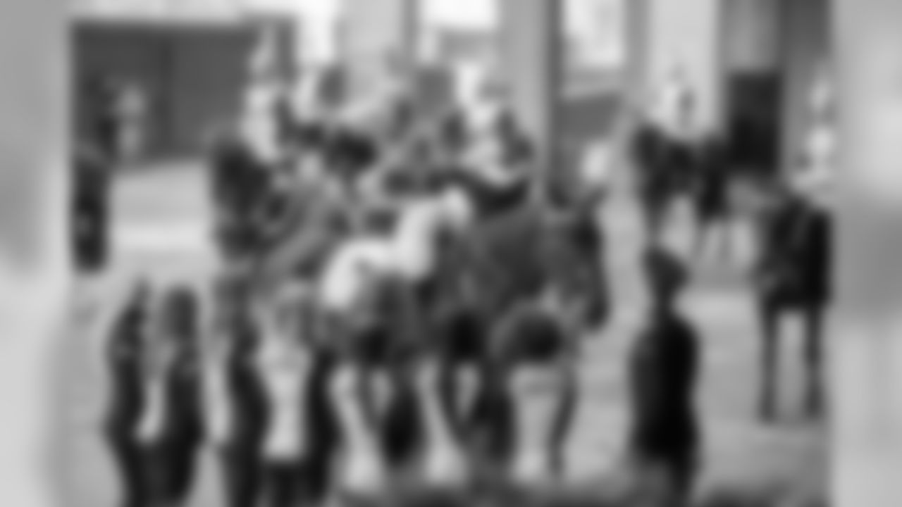 101818_CG_Cavalry_Visit_043