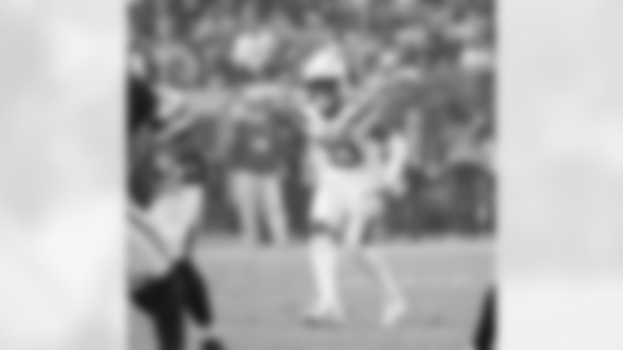 Los Angeles Chargers vs Oakland Raiders at Oakland Alameda Coliseum on Sunday, November 11, 2018 in Oakland, CA. Final score: LAC 20 - OAK 6