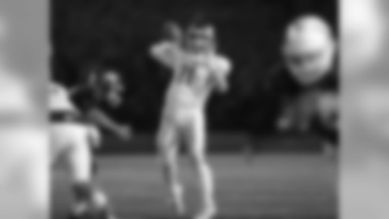 012018_spanos_classic_124.jpg