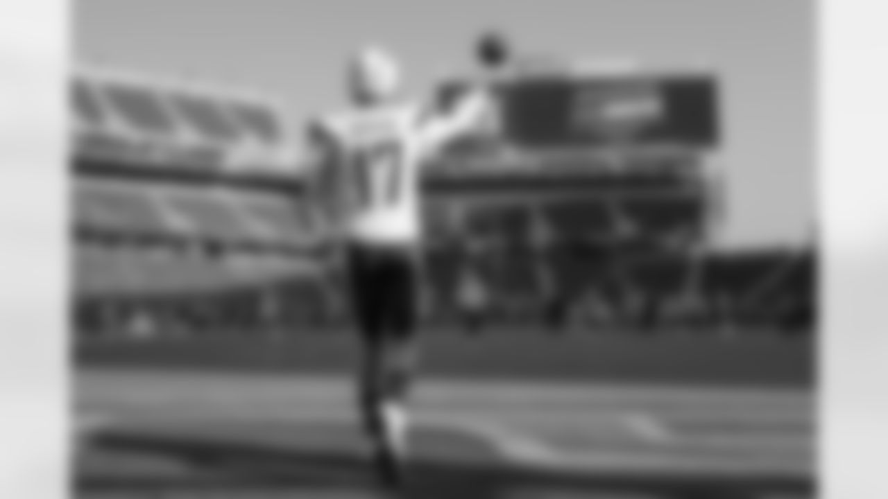 Philip Rivers warms up with a throw before the Bolts take the field at Levi's Stadium against the San Francisco 49ers in the last preseason game.
