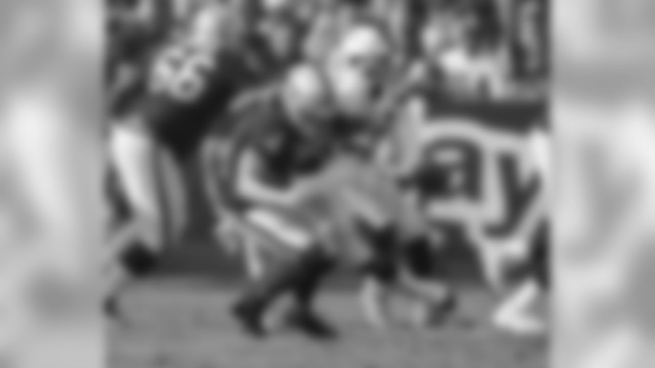 Los Angeles Chargers vs Oakland Raiders at Oakland Alameda Coliseum on Sunday, November 11, 2018 in Oakland, CA. Final score: LAC 20 - OAK 6