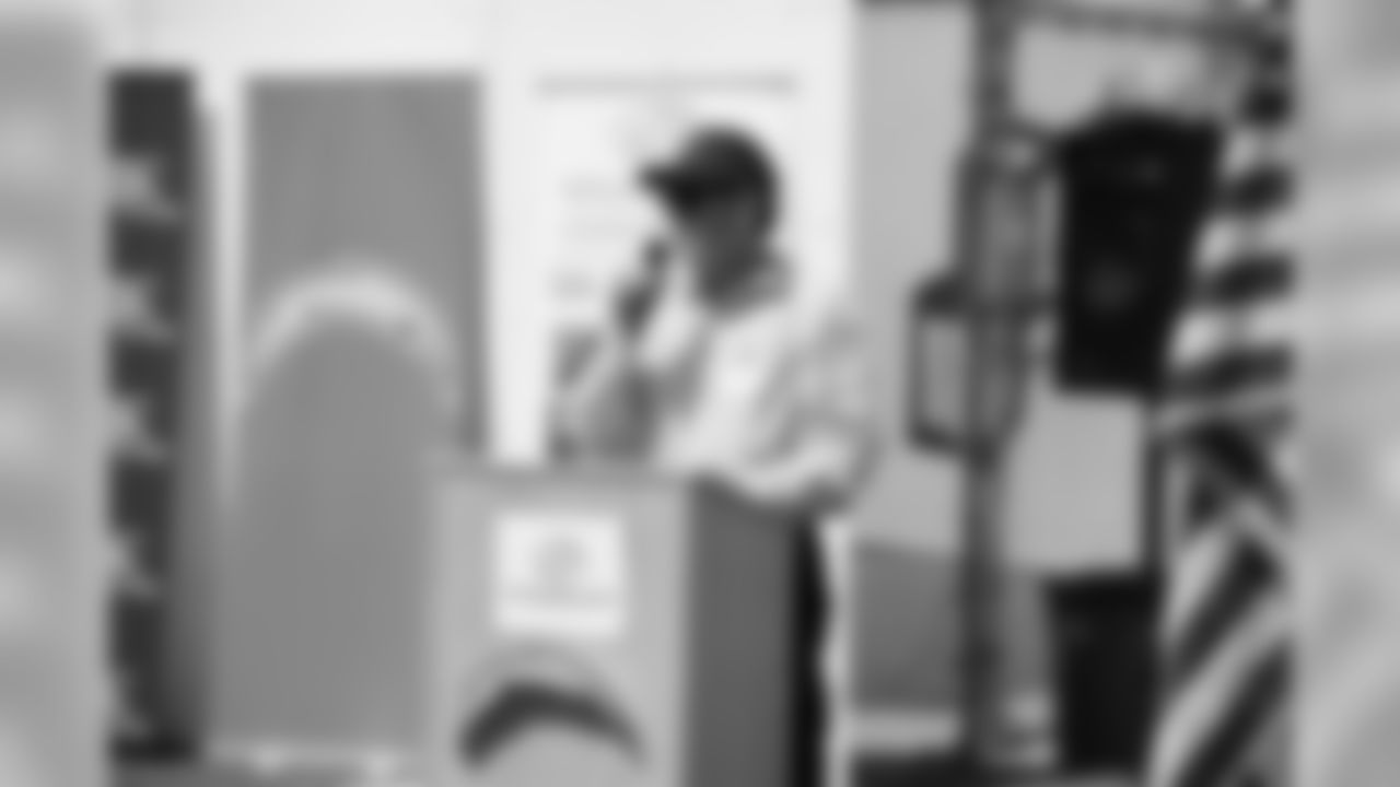 071218_Ribbon_Cutting_025