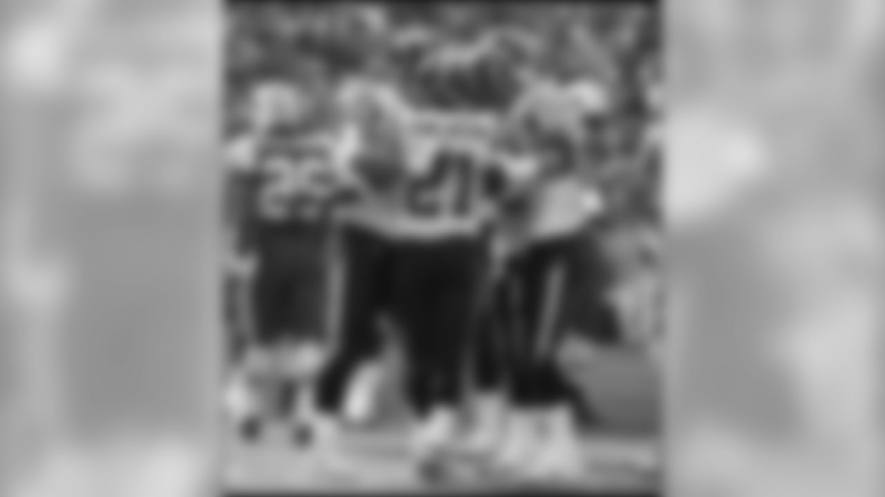A last minute stand at the Meadowlands gave the Chargers their fifth win of the season. The Bolts stopped New York four times inside their own 10-yard line to preserve a 31-26 victory.