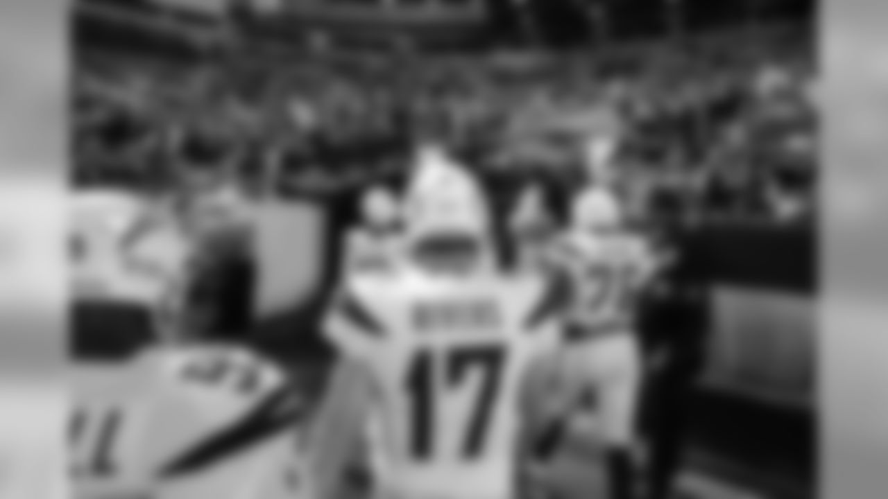 The Bolts walk to the locker room before the Week 13 matchup against the Pittsburgh Steelers at Heinz Field.