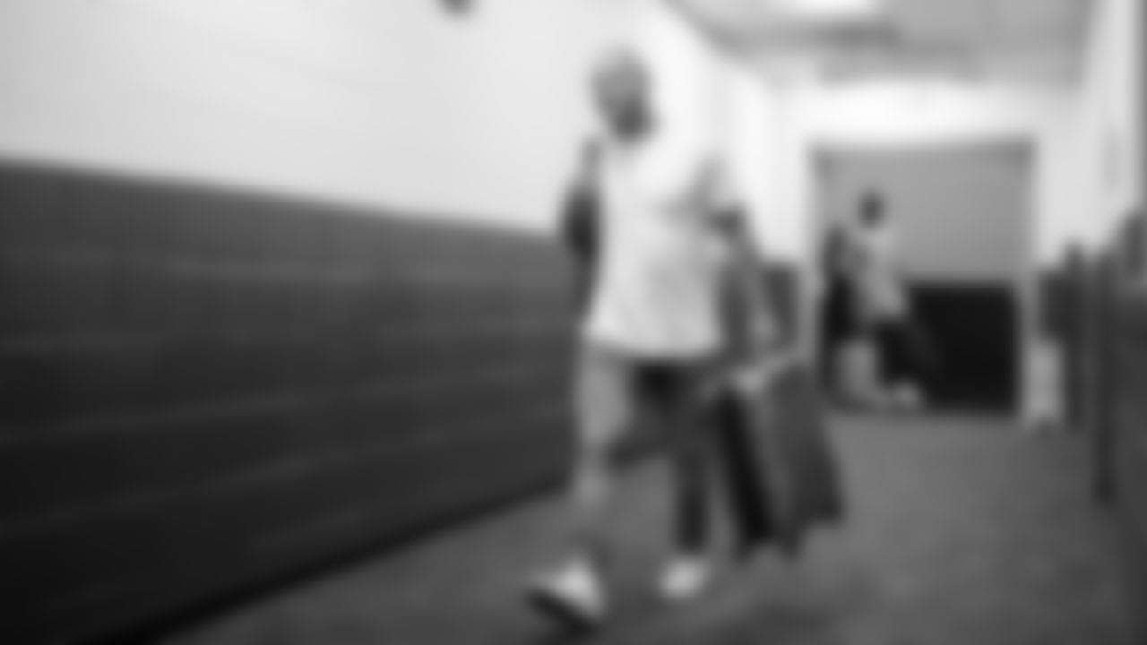 21TopShots_Ekeler_012