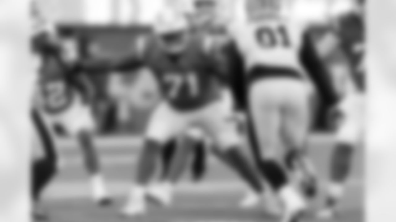 #71 | OL | JORDAN MCFADDEN