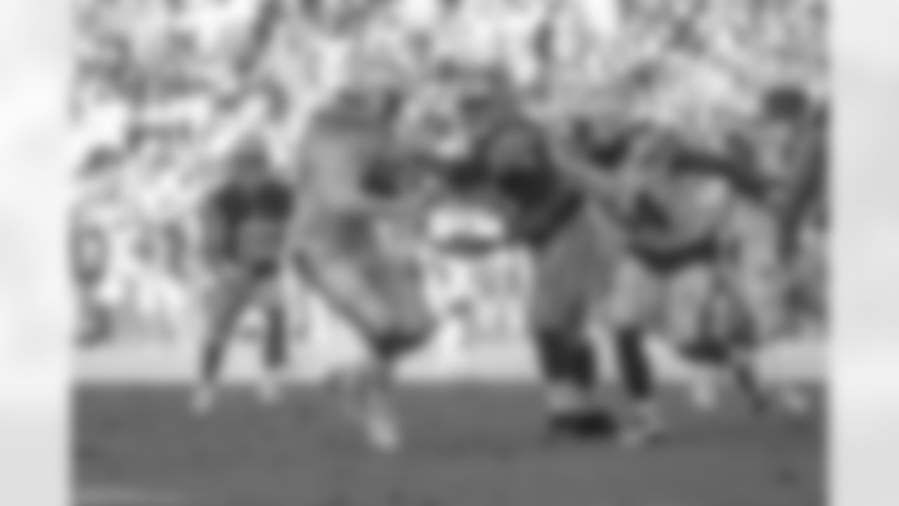 Isaac Rochell intercepts the ball during the Bolts' matchup against the 49ers at ROKiT Field at StubHub Center.