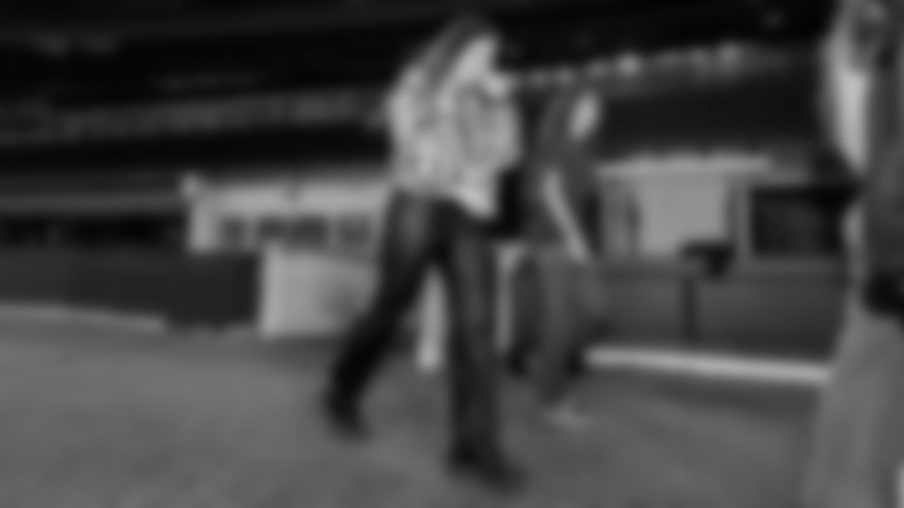 221006_JerseyUnveil_MH_045