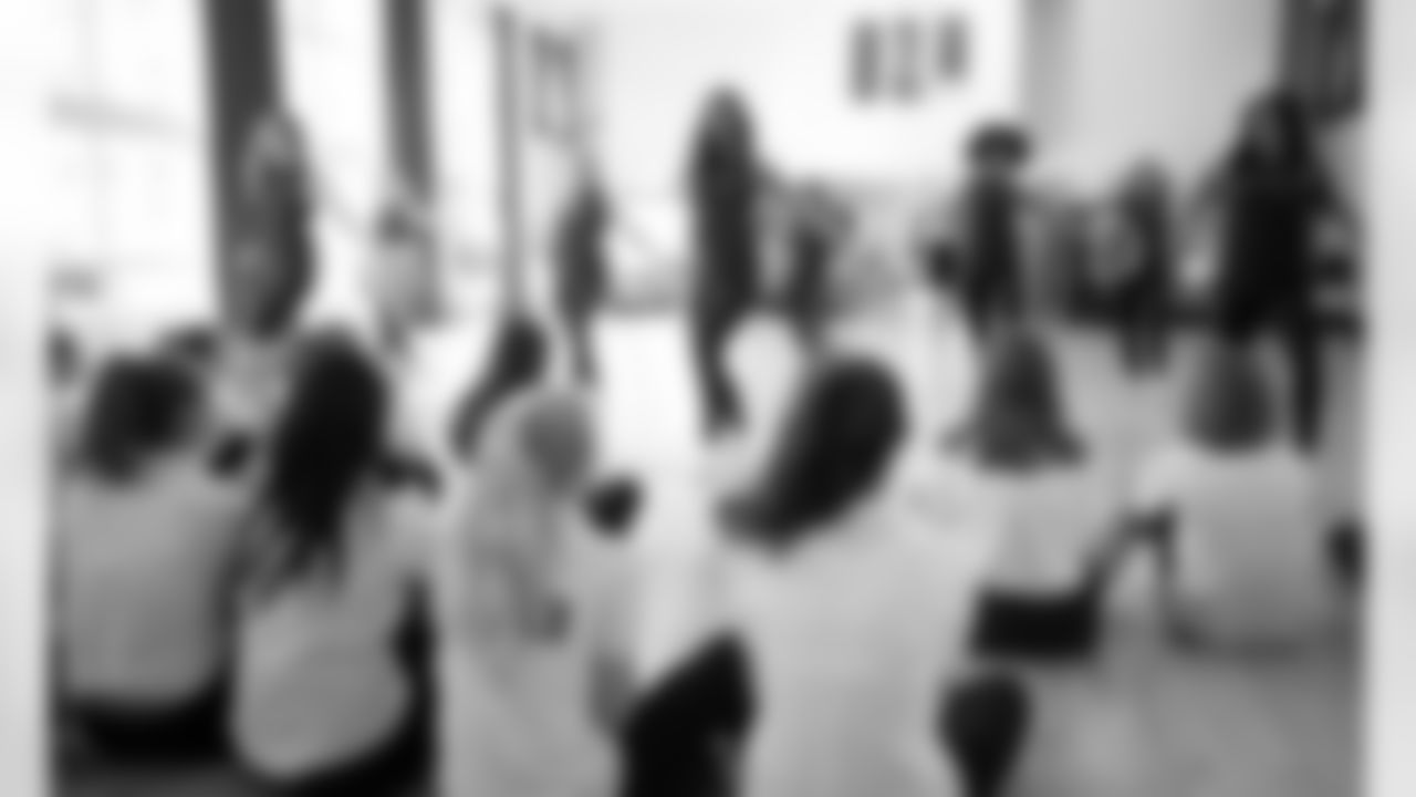 101818_CG_School_Visit_002