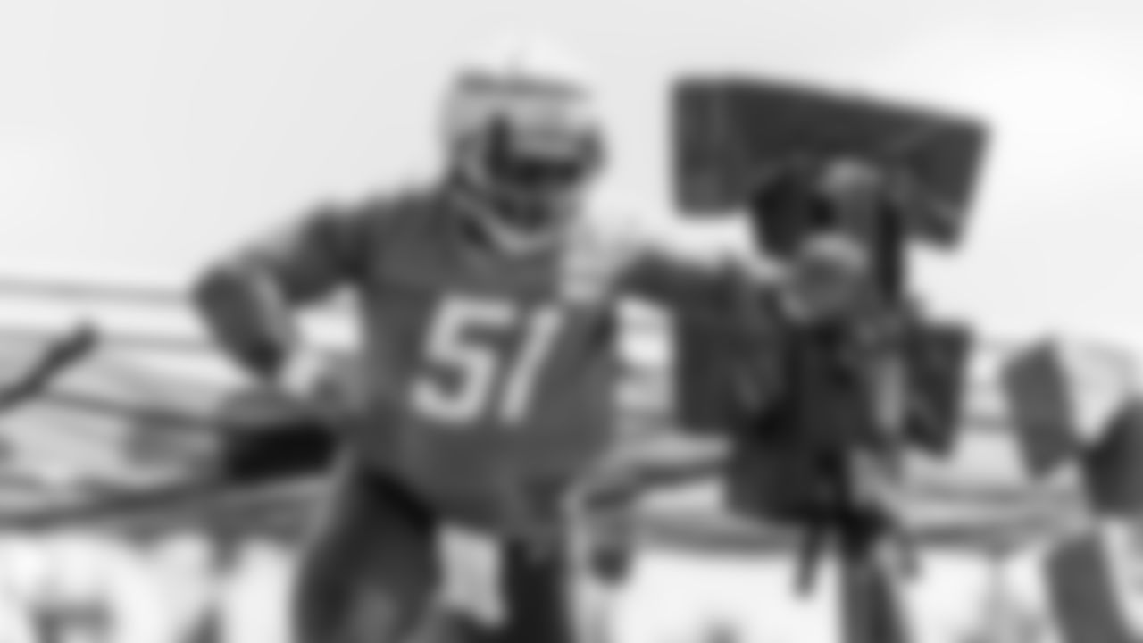 Check out the best photos of the Chargers Wednesday practice at Hoag Performance Center