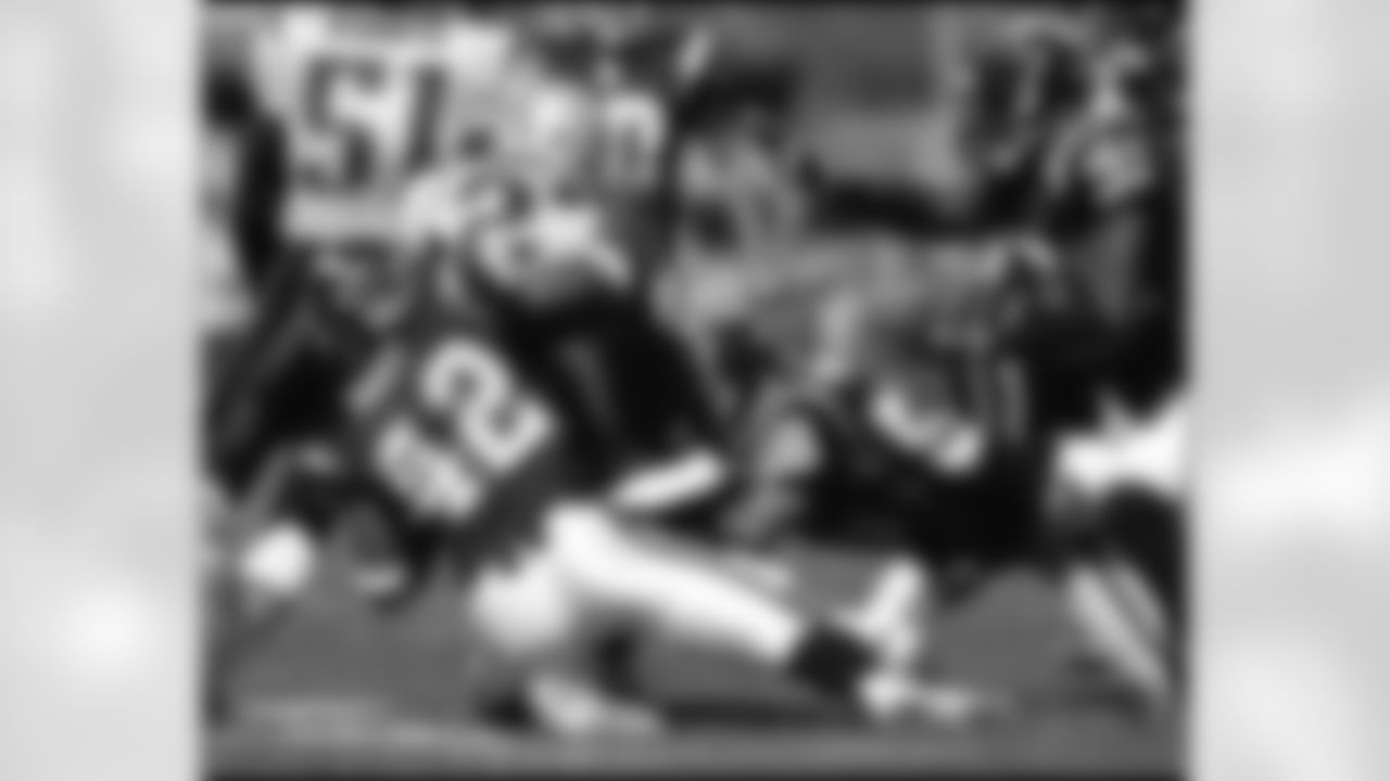 The San Diego Chargers offense took full advantage of the depleted New England Patriots defense en route to a dominating 41-17 victory. (Chargers.com/Mike Nowak)