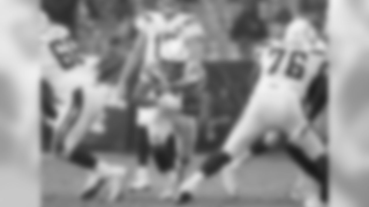 Los Angeles Chargers vs Oakland Raiders at Oakland Alameda Coliseum on Sunday, November 11, 2018 in Oakland, CA. Final score: LAC 20 - OAK 6