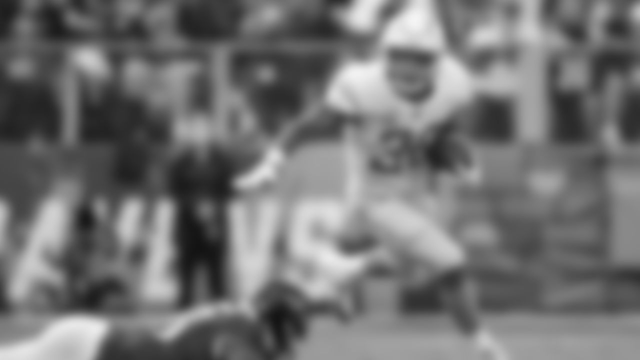 21TopShots_Ekeler_025