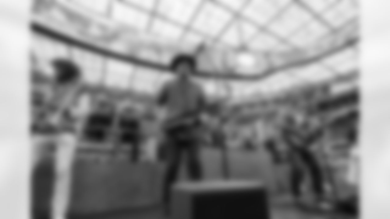 The Los Angeles Chargers play the Las Vegas Raiders on Sunday, October 1, 2023 at SoFi Stadium in Inglewood, CA.
[FINAL SCORE: LAC 24 - LV 17]