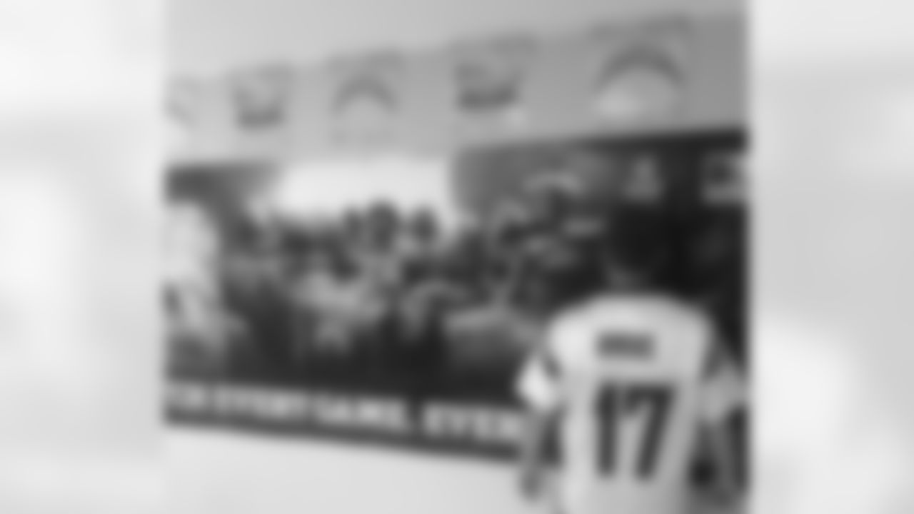 dmhfll2vwaa1-h-.jpg