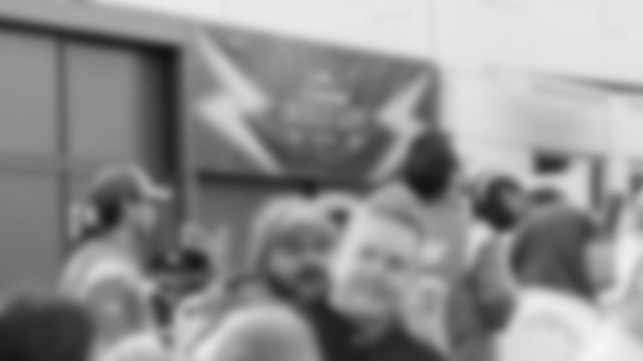 230113_SendOffGallery_010