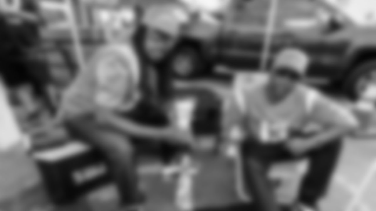 211004_BoltFam_024