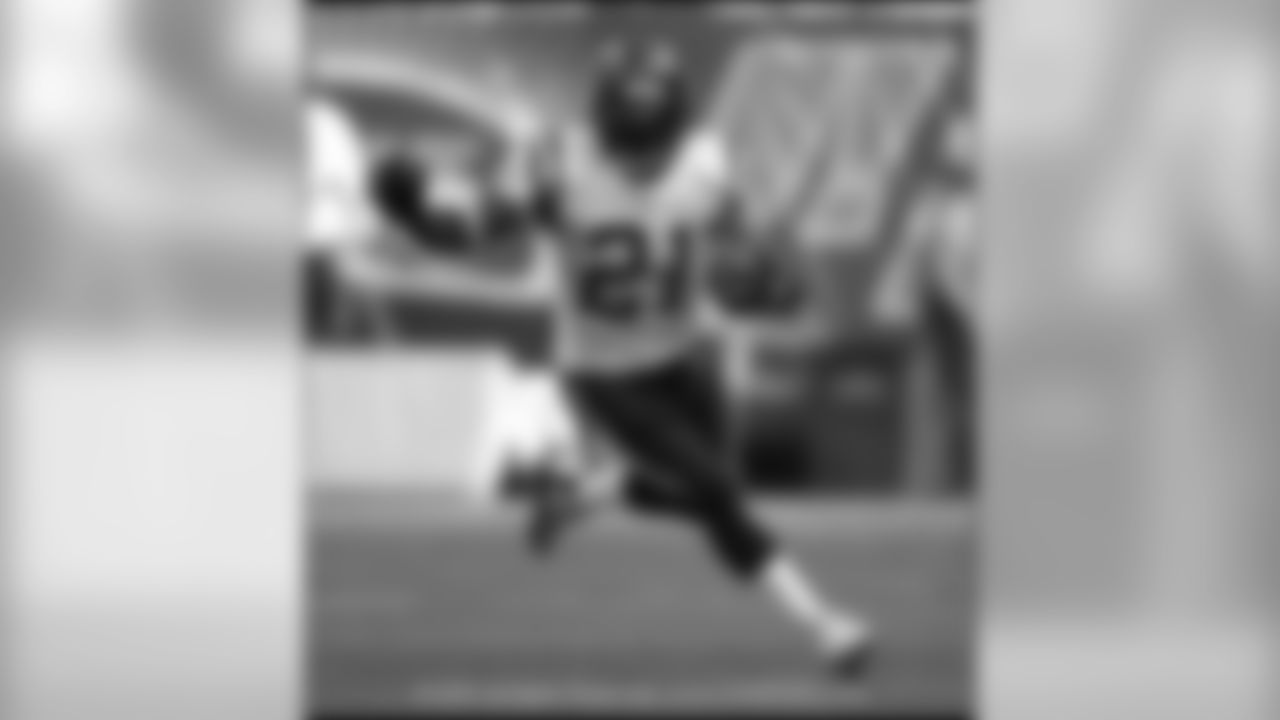 A last minute stand at the Meadowlands gave the Chargers their fifth win of the season. The Bolts stopped New York four times inside their own 10-yard line to preserve a 31-26 victory.
