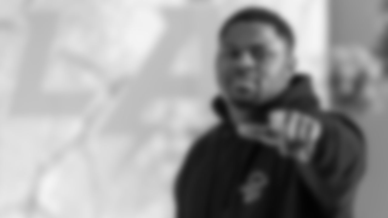 220316_KhalilMack_Studio_MN_071
