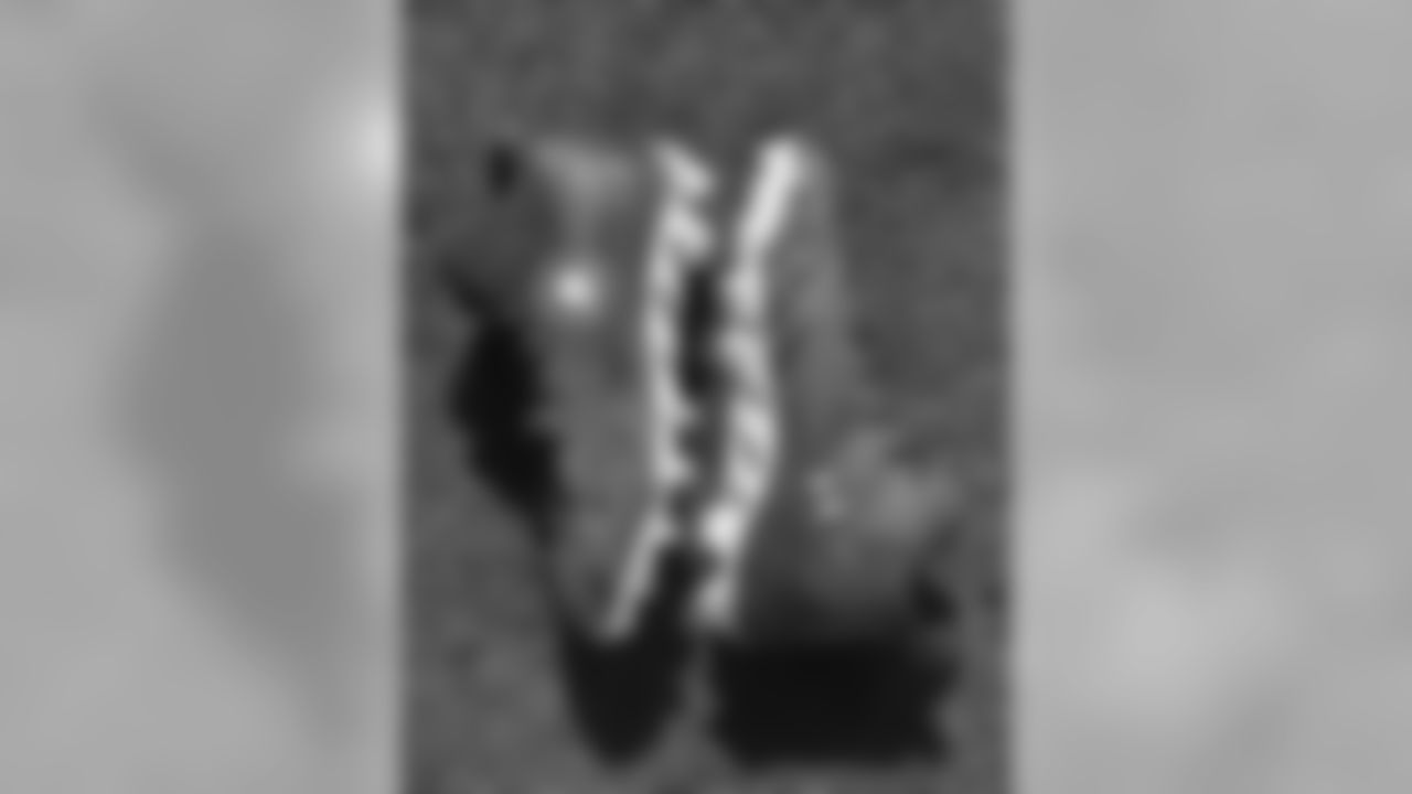 112117_cleats_081.jpg