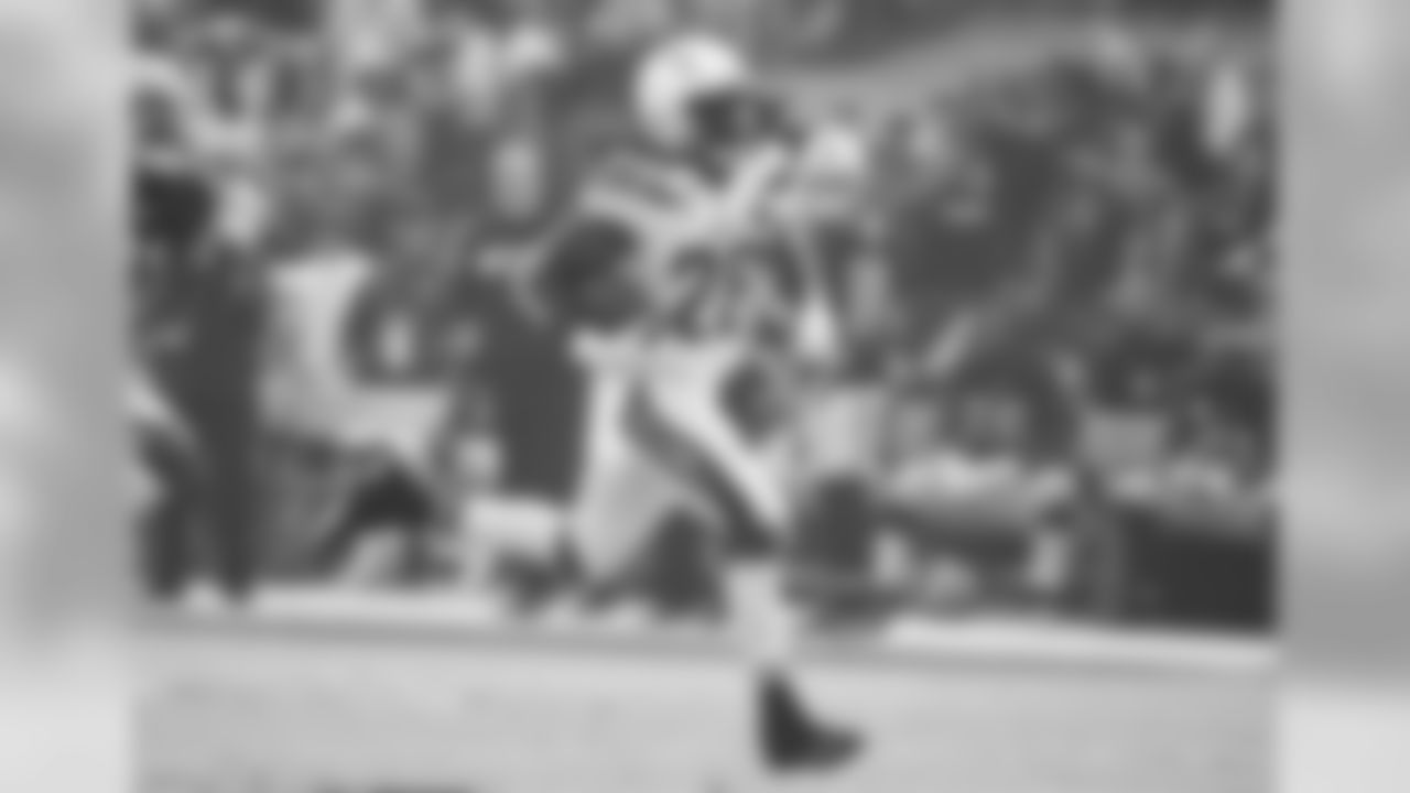 Los Angeles Chargers vs Oakland Raiders at Oakland Alameda Coliseum on Sunday, November 11, 2018 in Oakland, CA. Final score: LAC 20 - OAK 6