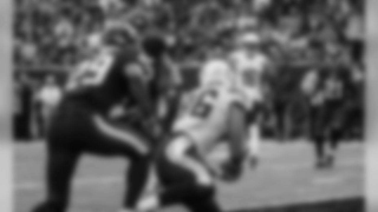 112816_sdvshou_mn_358.jpg