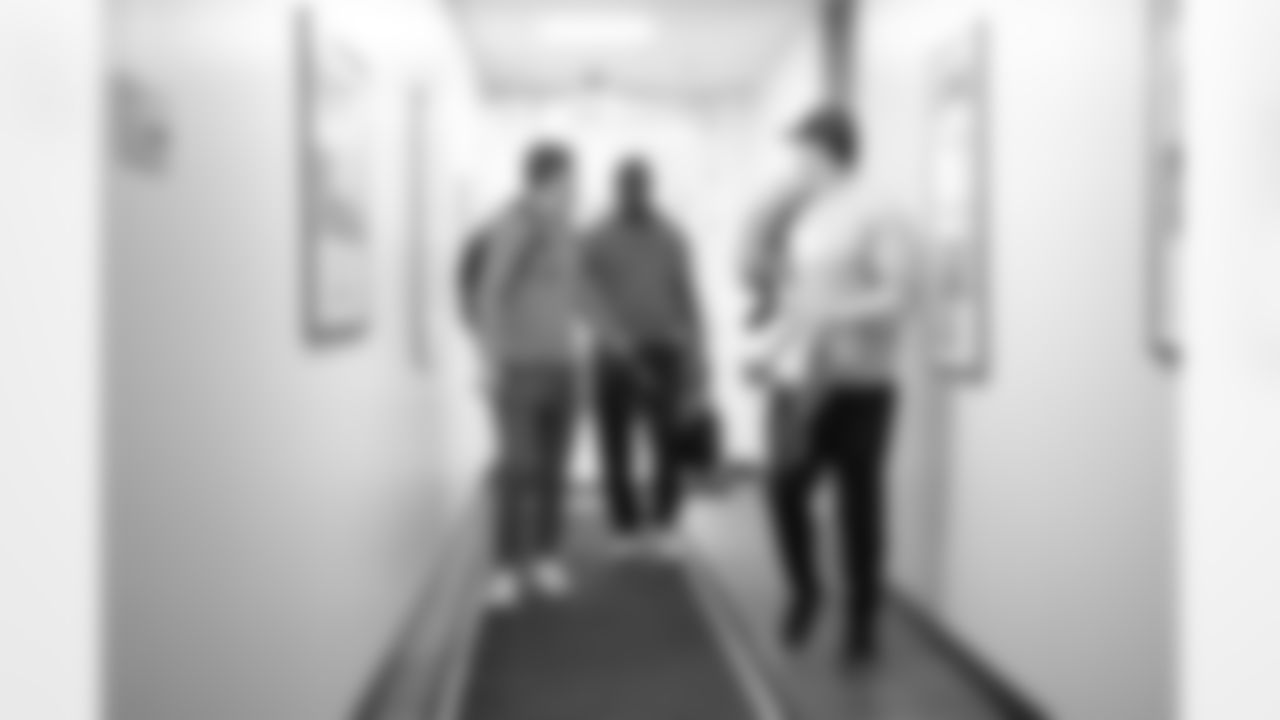 041519_Player_Arrivals_018