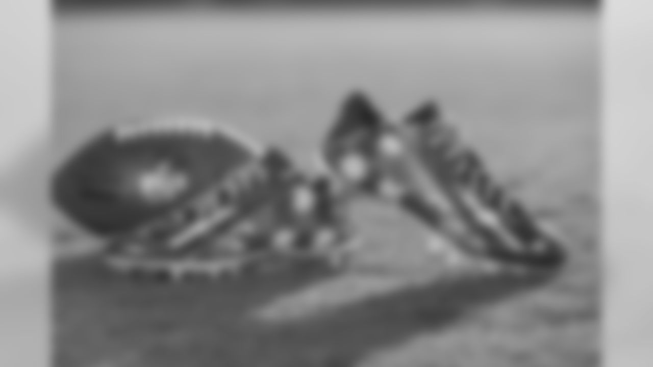 112917_cleats_010.jpg