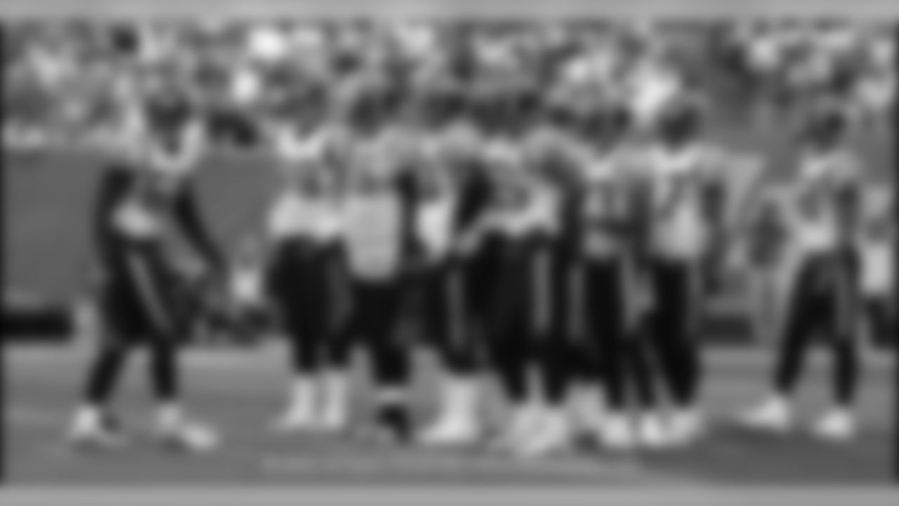 A last minute stand at the Meadowlands gave the Chargers their fifth win of the season. The Bolts stopped New York four times inside their own 10-yard line to preserve a 31-26 victory.