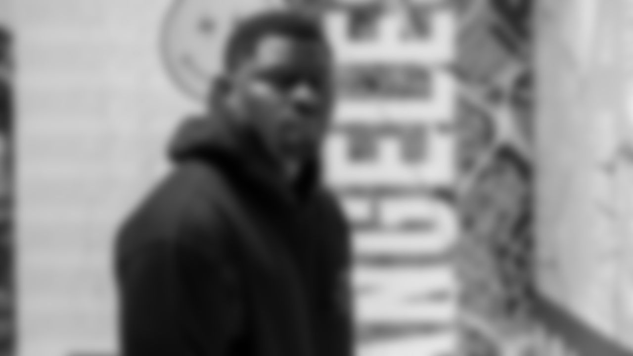 220316_KhalilMack_Studio_MN_003