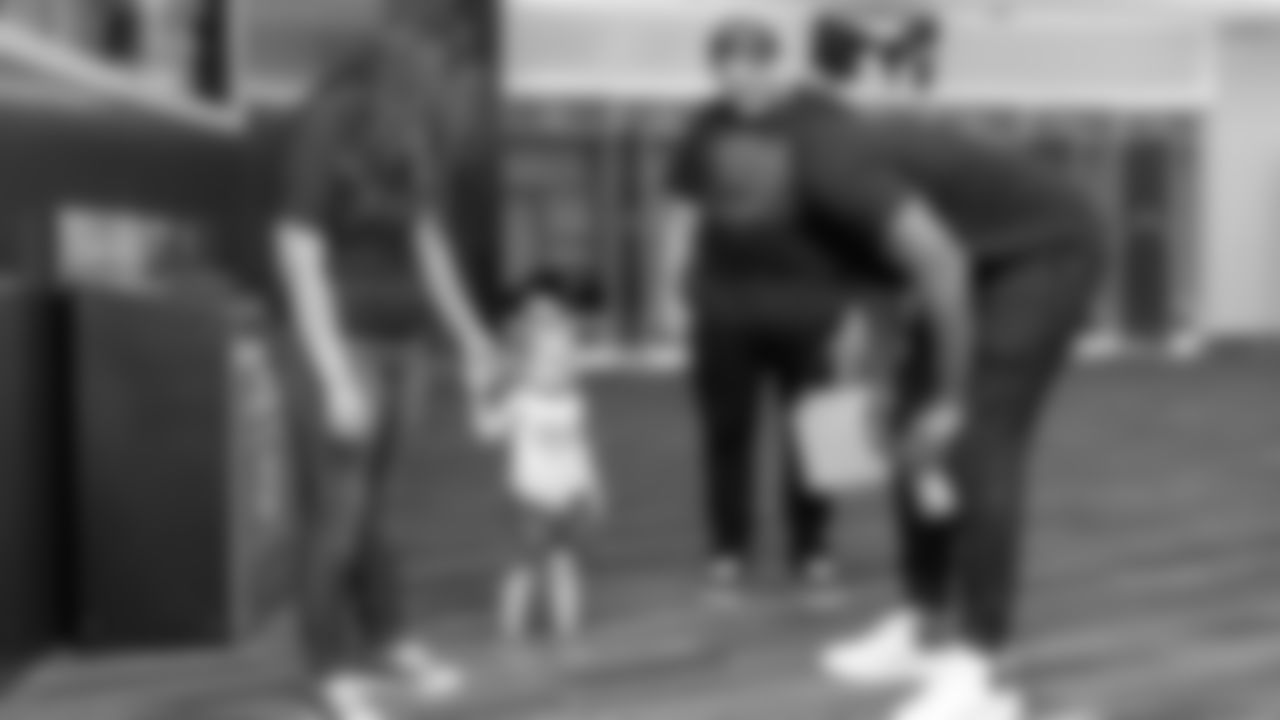 210526_SotoFamSoFi_002