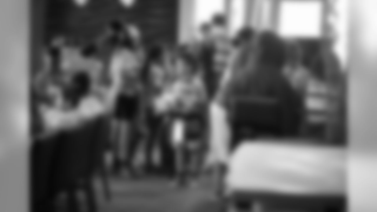 040519_Team_Smile_051