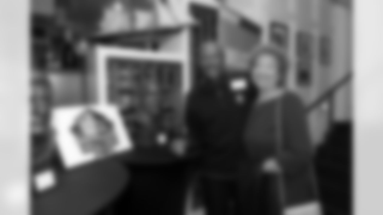 120217_alumni_cannery_005.jpg