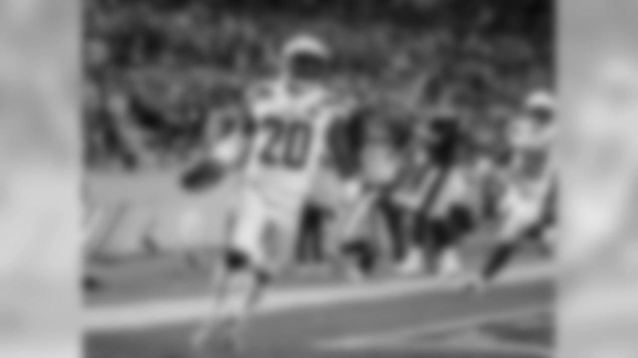 Desmond King scores a touchdown after successful runt return during the Week 13 matchup against the Pittsburgh Steelers.