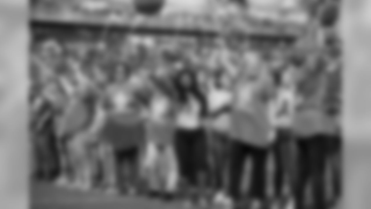 The Chargers honored breast cancer survivors during the annual Crucial Catch Game supporting Breast Cancer Awareness.