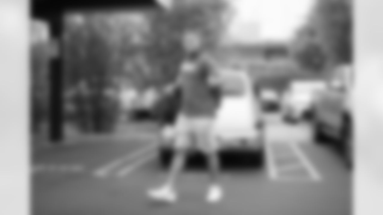 041519_Player_Arrivals_053