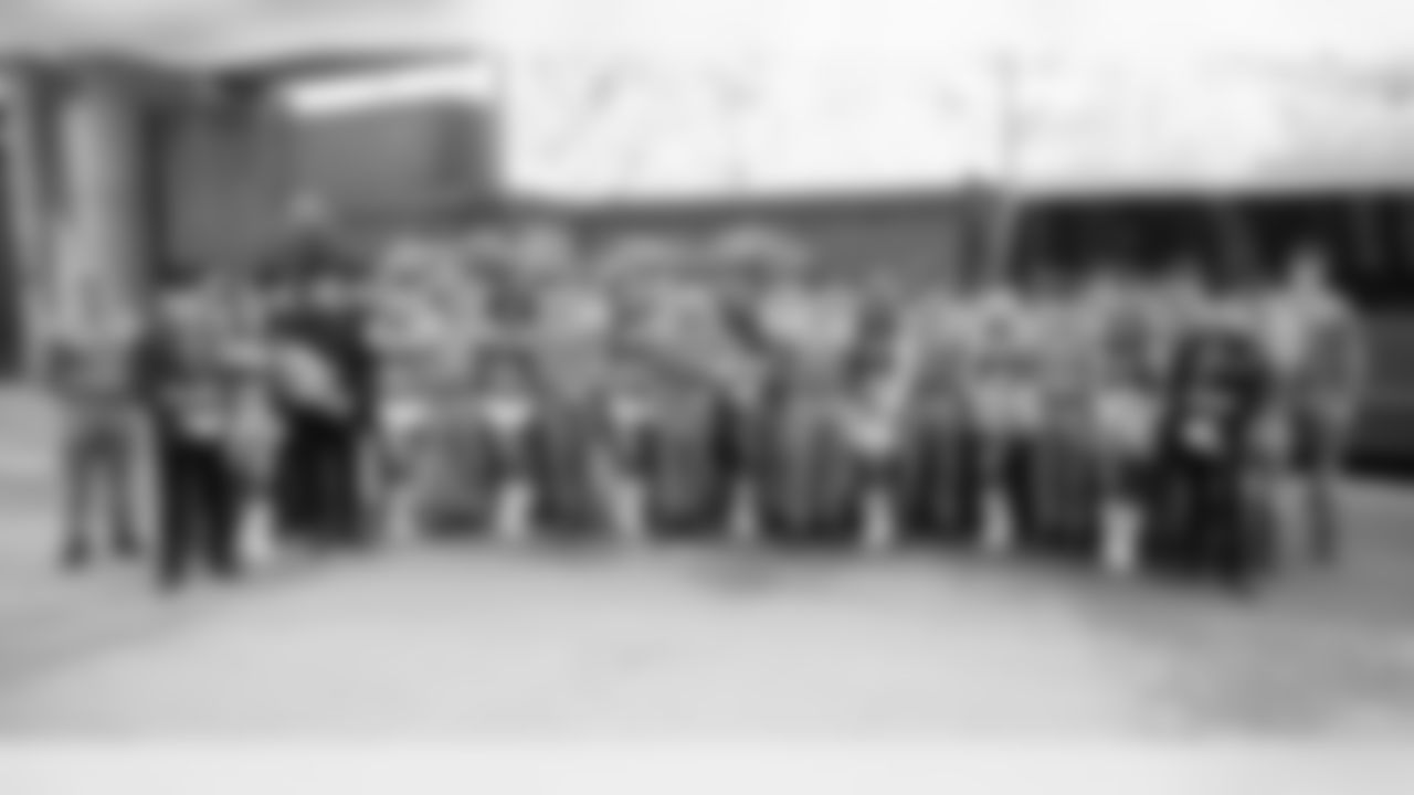 101818_CG_Cavalry_Visit_047