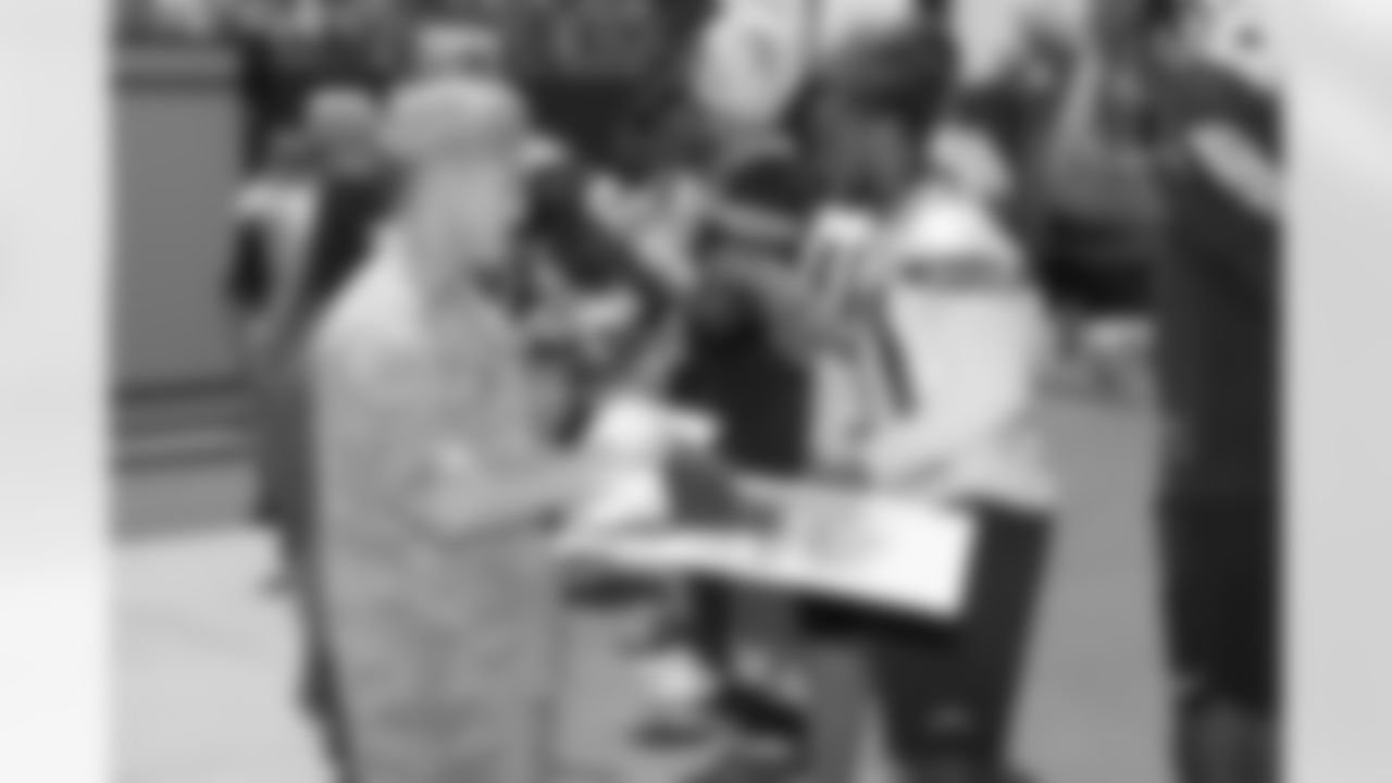 061418_Military_Visit_022