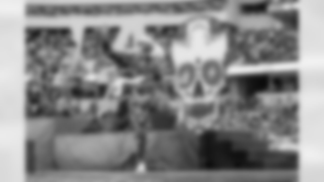 The Los Angeles Chargers play the Las Vegas Raiders on Sunday, October 1, 2023 at SoFi Stadium in Inglewood, CA.
[FINAL SCORE: LAC 24 - LV 17]