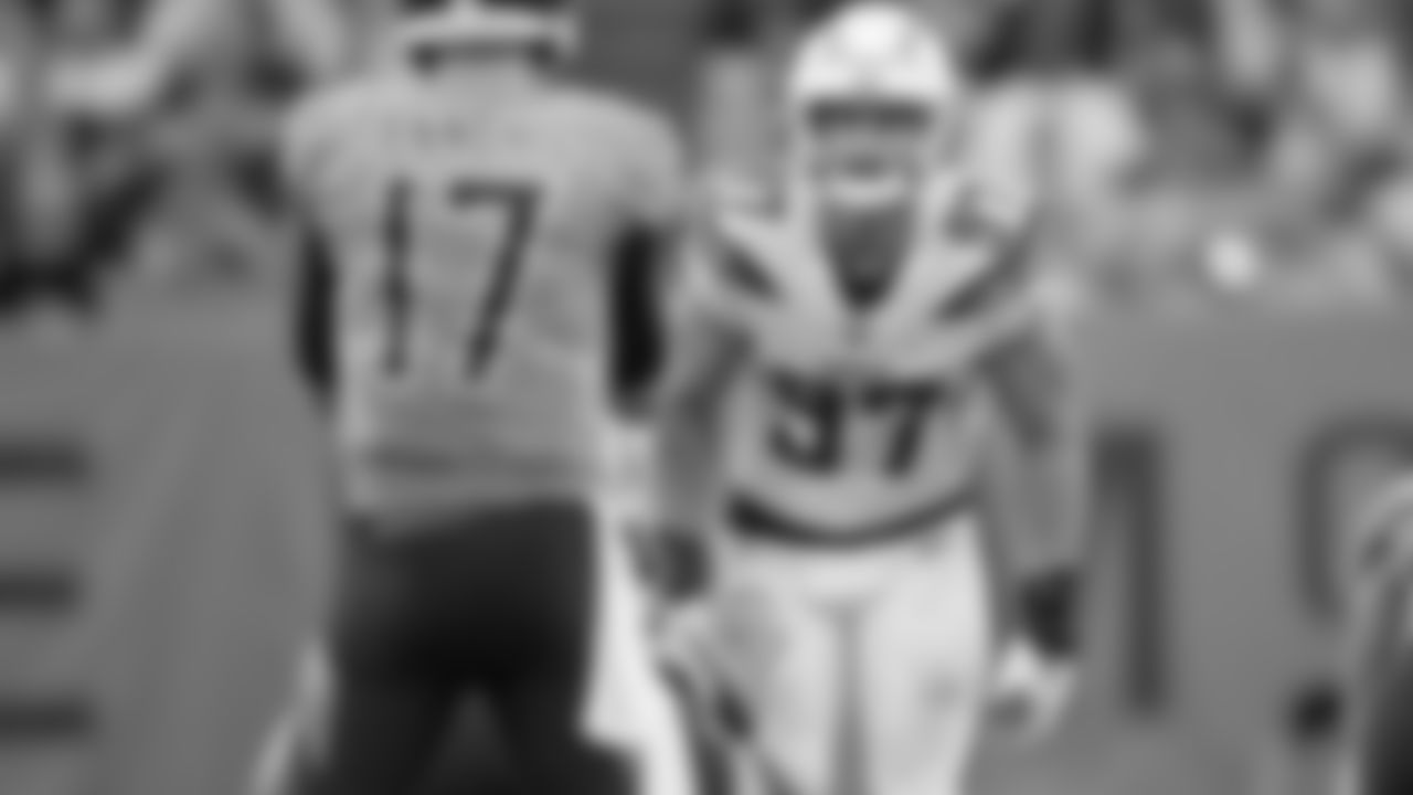 Here's a top shot from a game against the Titans in 2019.