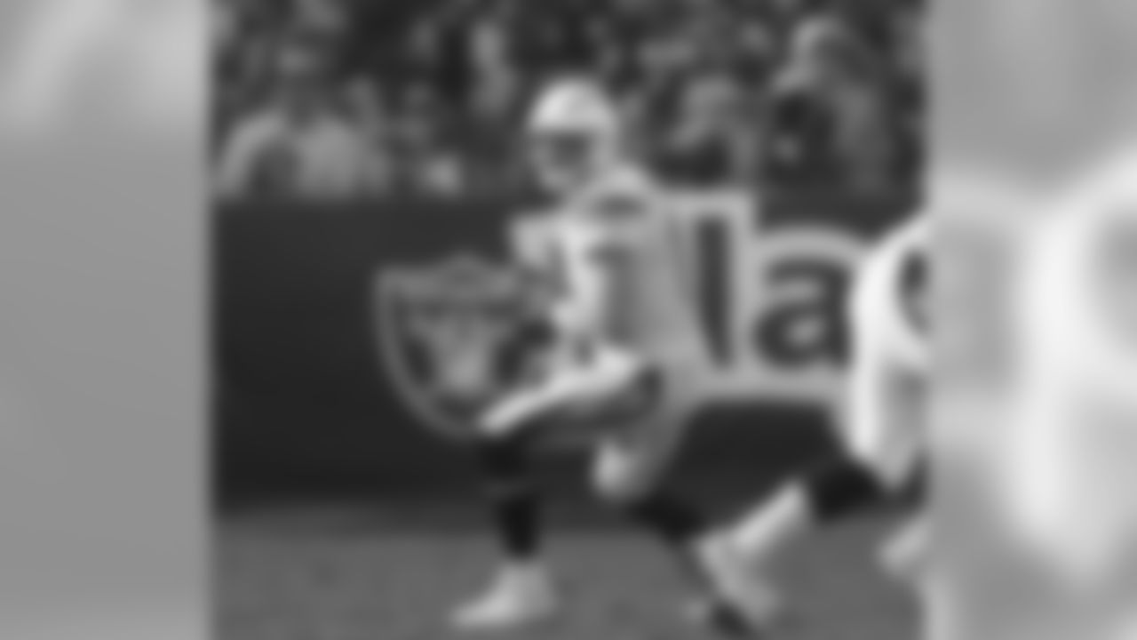 Los Angeles Chargers vs Oakland Raiders at Oakland Alameda Coliseum on Sunday, November 11, 2018 in Oakland, CA. Final score: LAC 20 - OAK 6