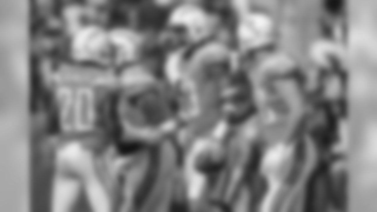 Keenan Allen and Desmond King shake hands during the Bolts' Week 5 matchup against the Oakland Raiders at ROKiT Field at StubHub Center.