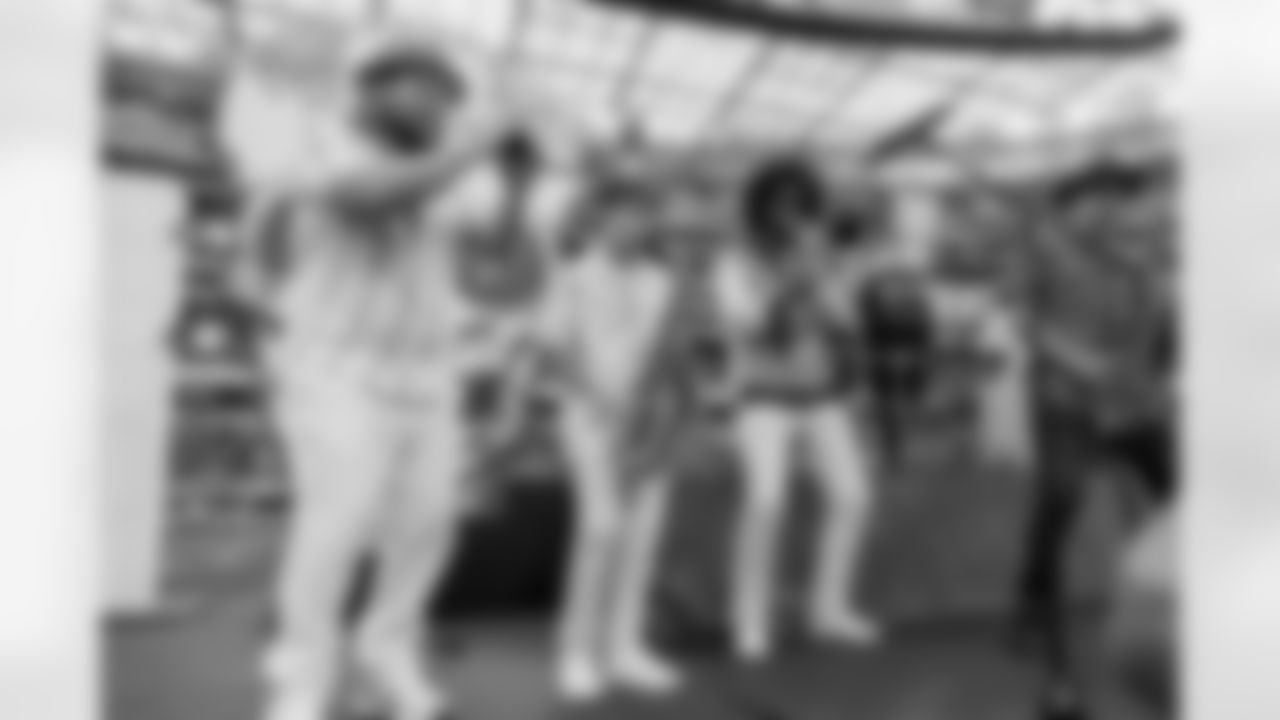 The Los Angeles Chargers play the Las Vegas Raiders on Sunday, October 1, 2023 at SoFi Stadium in Inglewood, CA.
[FINAL SCORE: LAC 24 - LV 17]