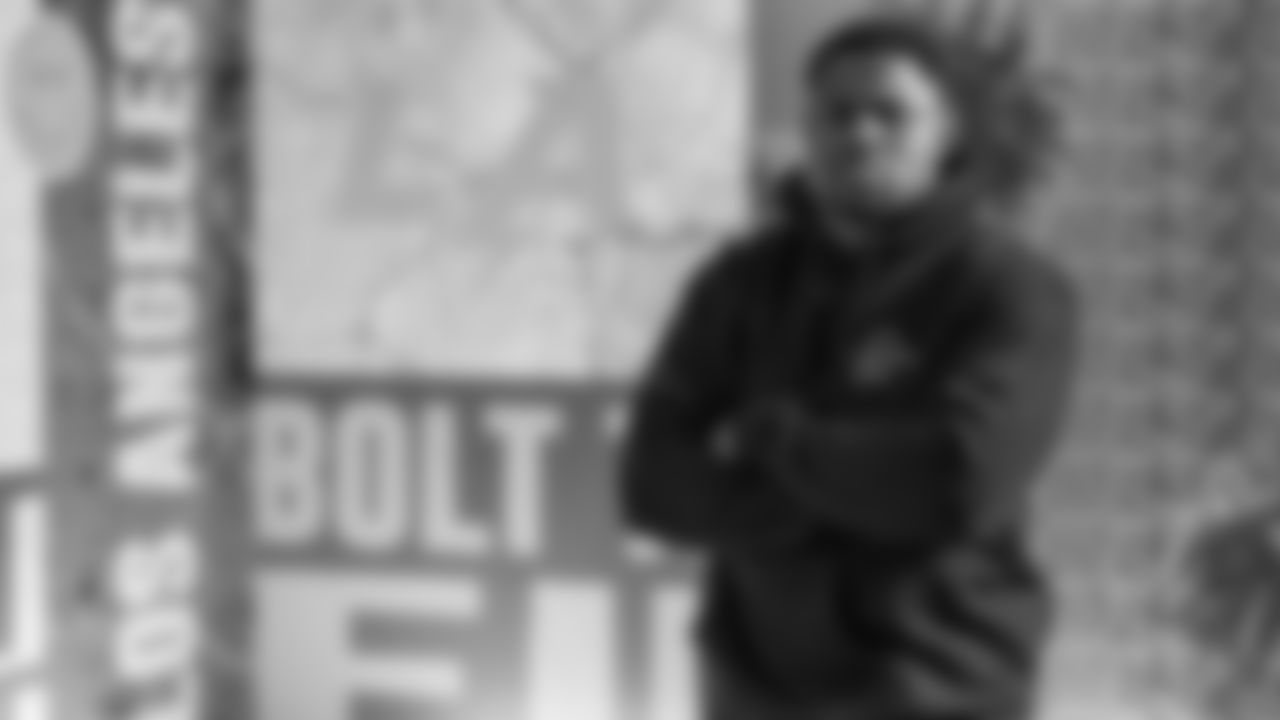220316_KhalilMack_Studio_MN_057