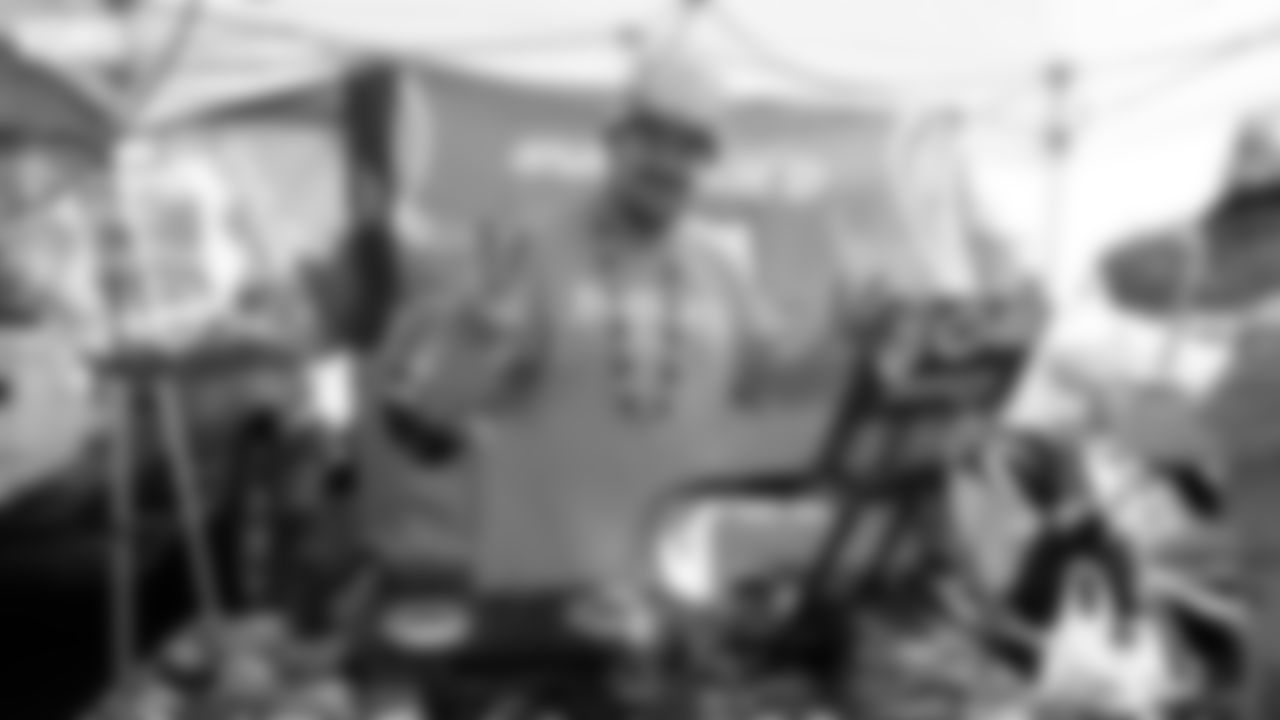 LAC_2019_CP_Vons_Tailgate_Thumbnail13