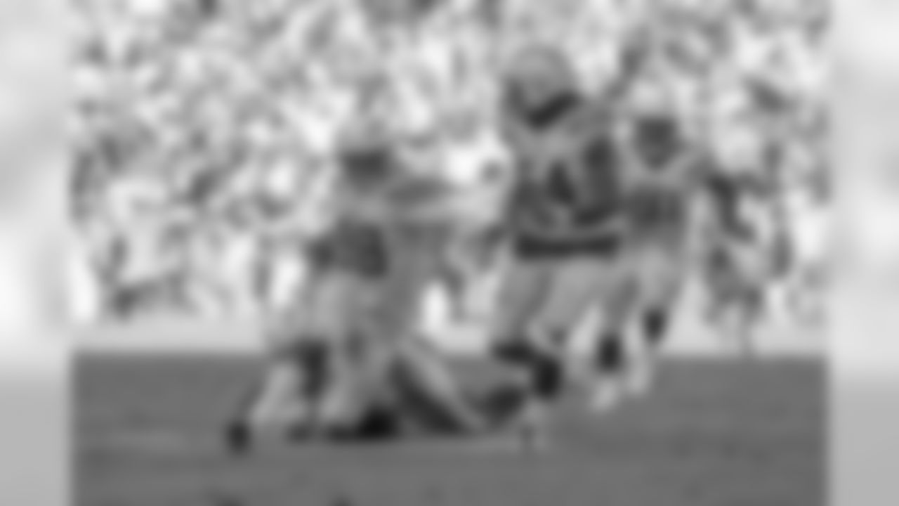 Isaac Rochell seals the victory with an interception vs. the San Francisco 49ers on Sun. Sept. 30, 2018 at StubHub Center.