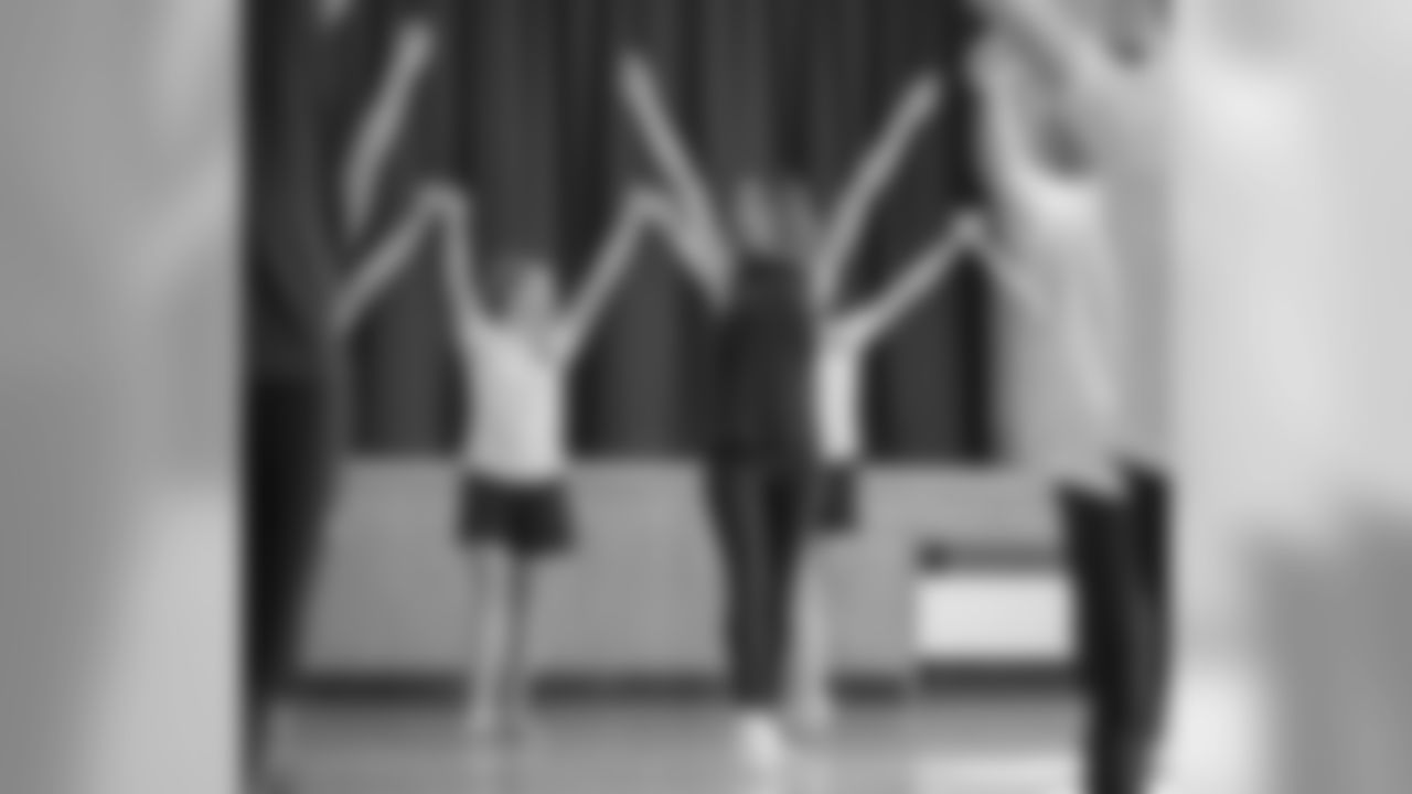 101818_CG_School_Visit_015